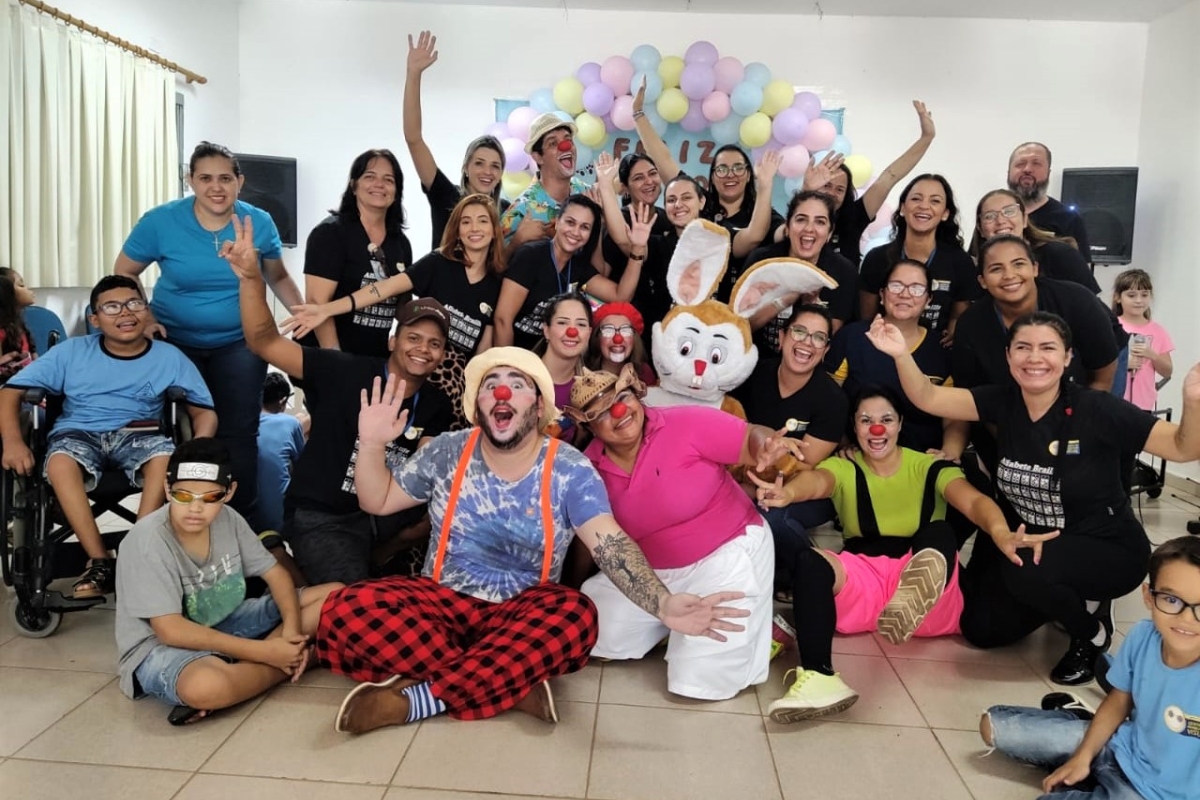 Ultra-X realiza ação especial de Páscoa